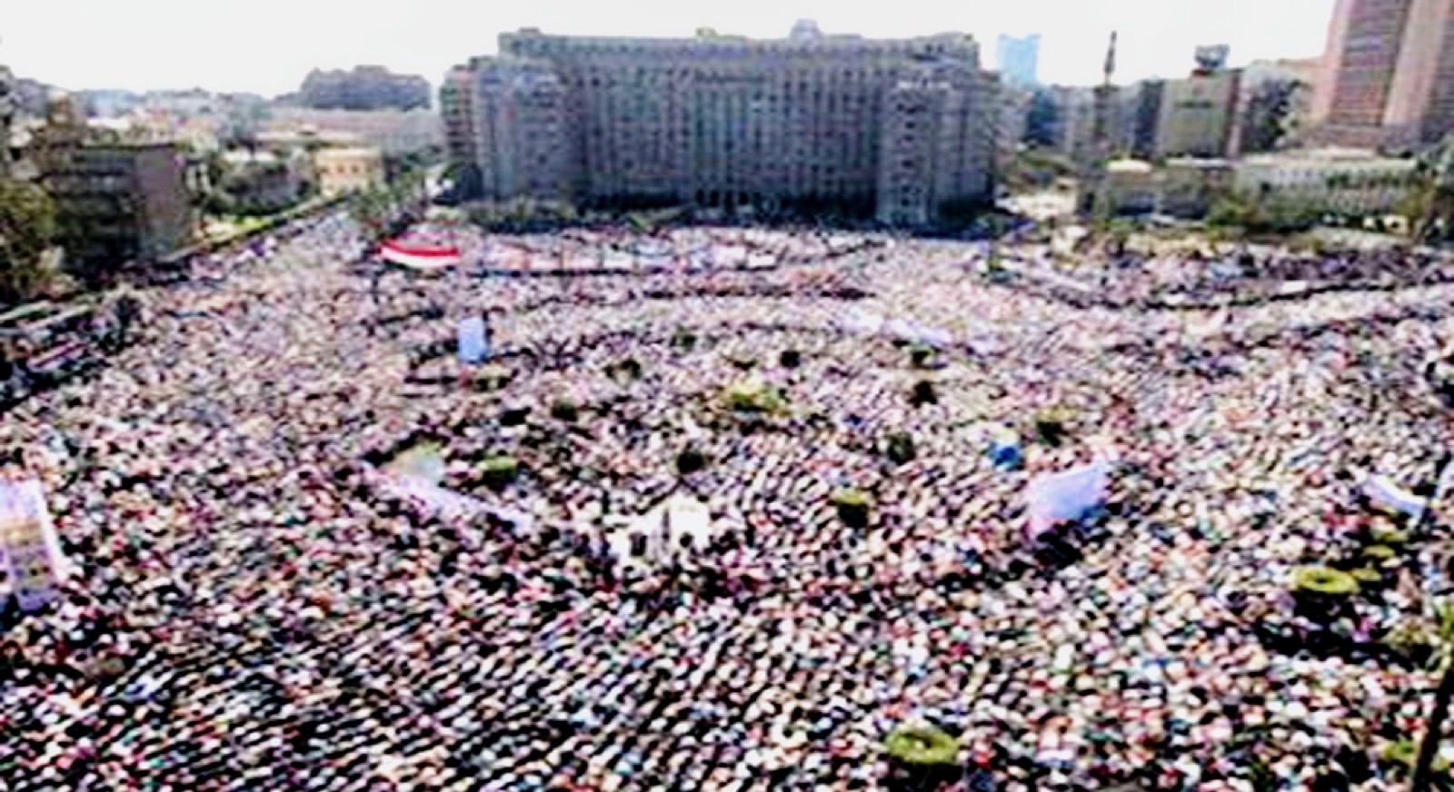 مصر – ملحمة الشعب يريد إسقاط النظام