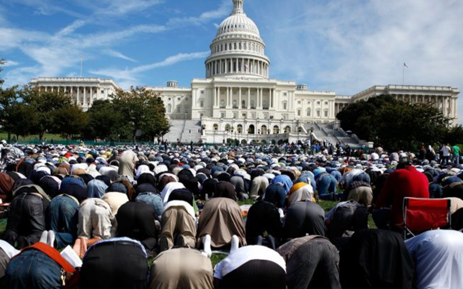 دراسة – المسلمون في الغرب بين قضاياهم وقضايا الأمة