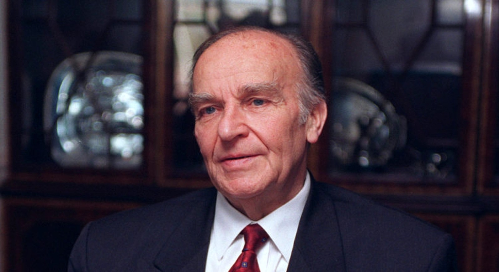 ع ع – علي عزت بيجوفيتش